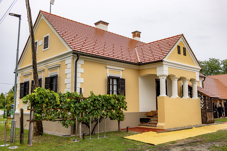 Ritlopova domačija, Kobilje